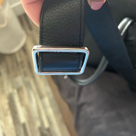 Valentino - Picture 5 of 6